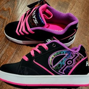 Girls Heelys in Black and Rainbow size 6,